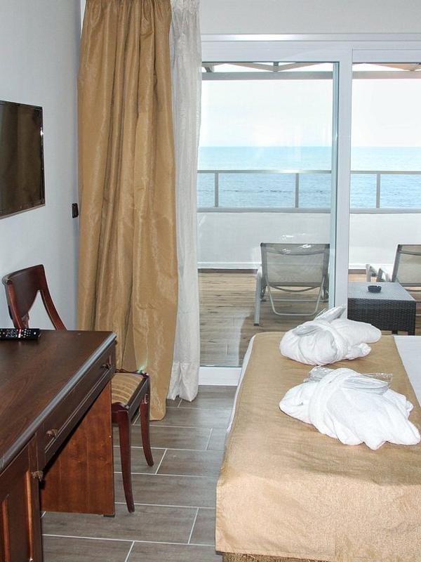 Paralia Beach Boutique Hotel