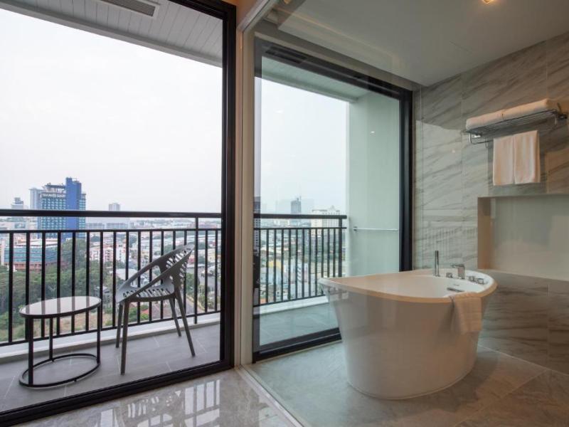 Pattaya Discovery Beach Hotel