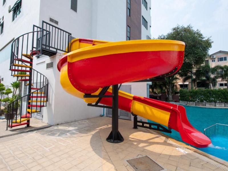 Pattaya Discovery Beach Hotel