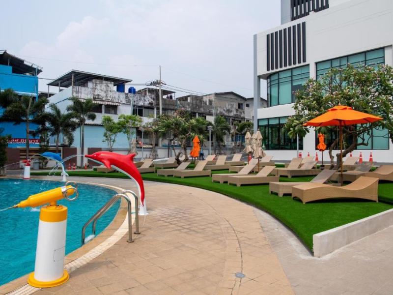 Pattaya Discovery Beach Hotel