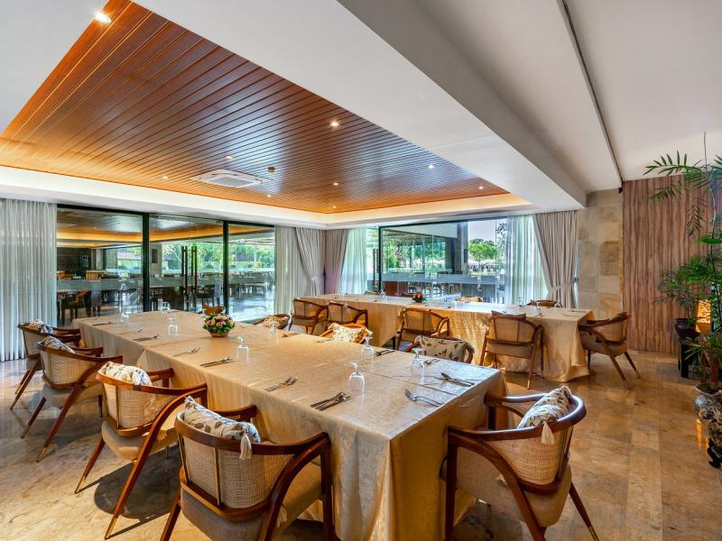 Discovery Kartika Plaza