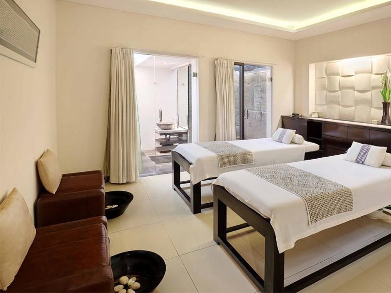 Discovery Kartika Plaza