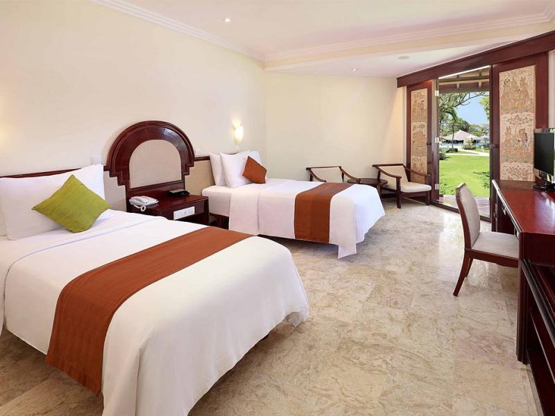 Discovery Kartika Plaza