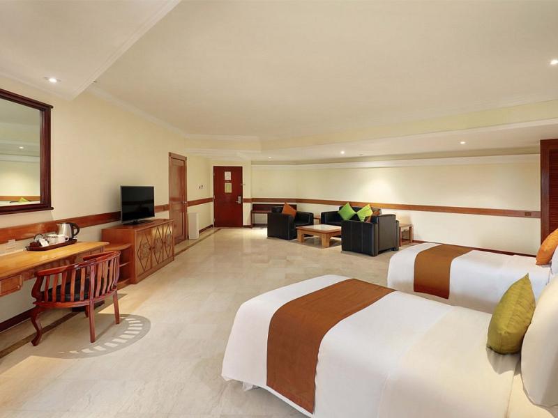 Discovery Kartika Plaza