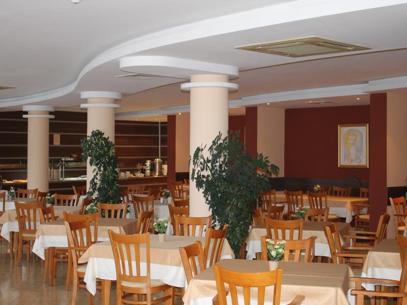 Hotel Opal