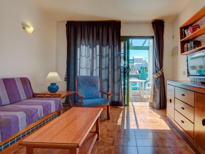 Las Acacias Apartamentos