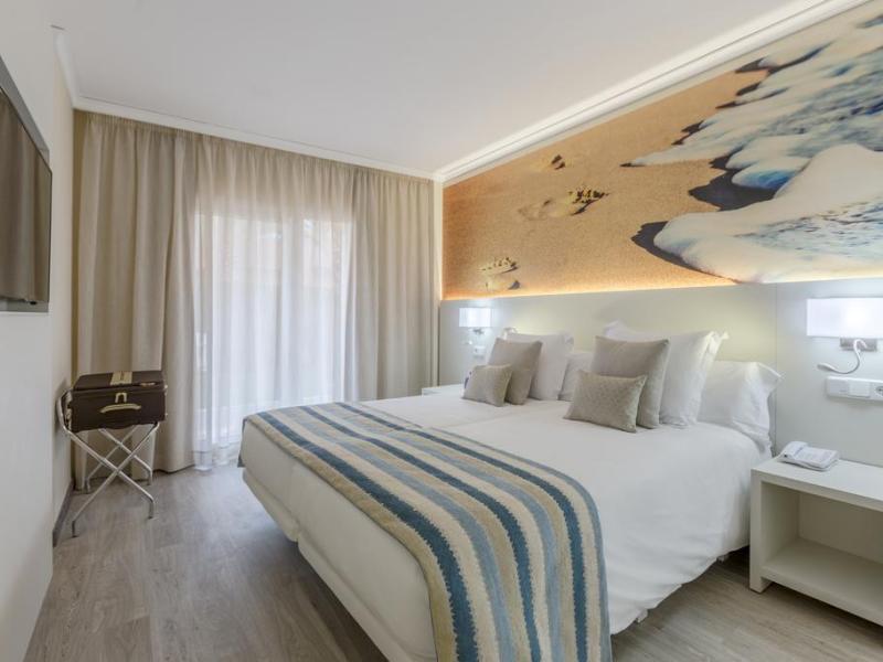 Oliva Nova Beach & Golf Hotel