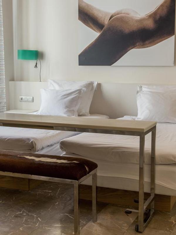 Petit Palace Hotel Tres