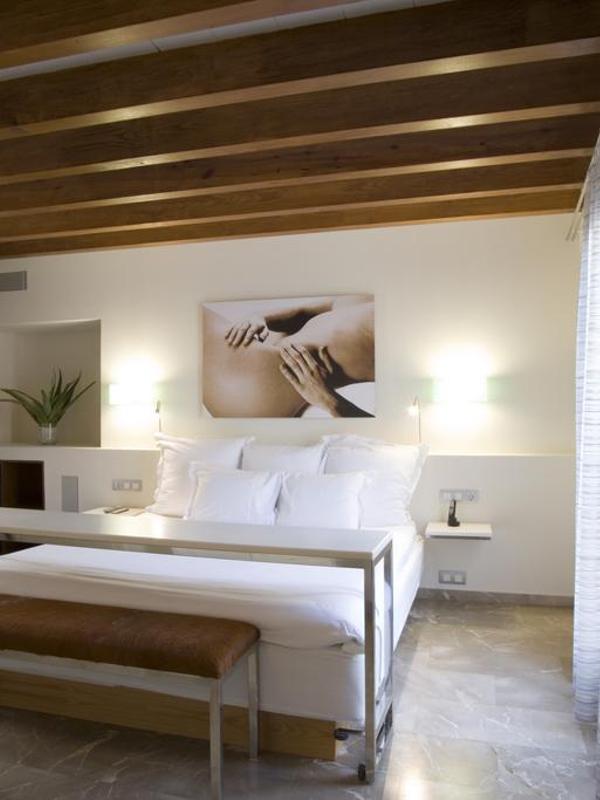 Petit Palace Hotel Tres