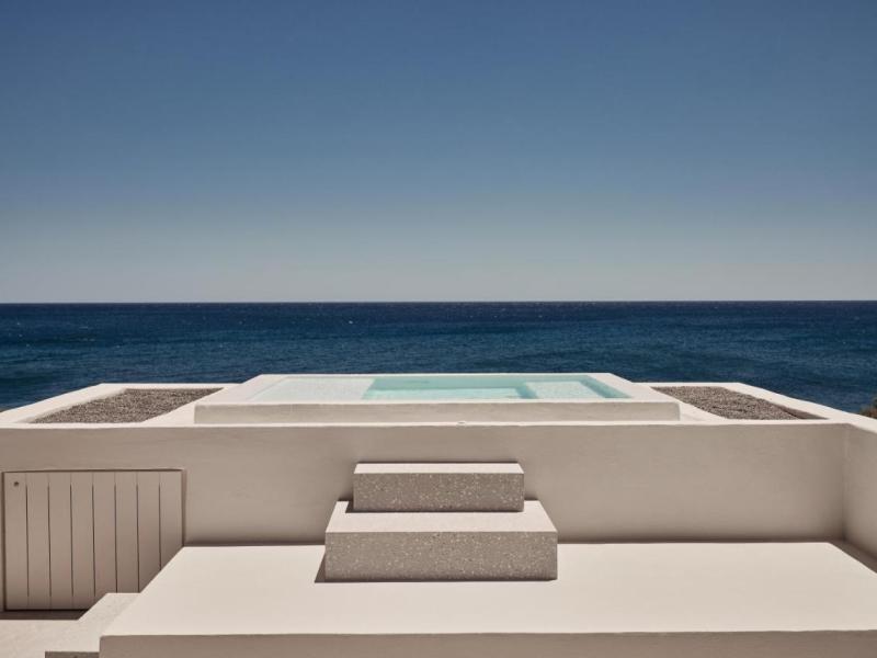 Istoria Hotel Santorini