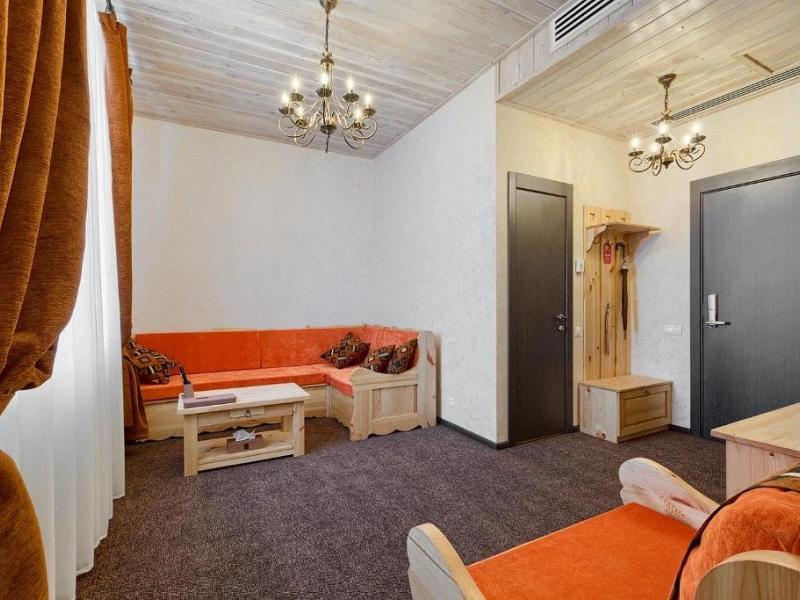 Загородный клуб Лачи