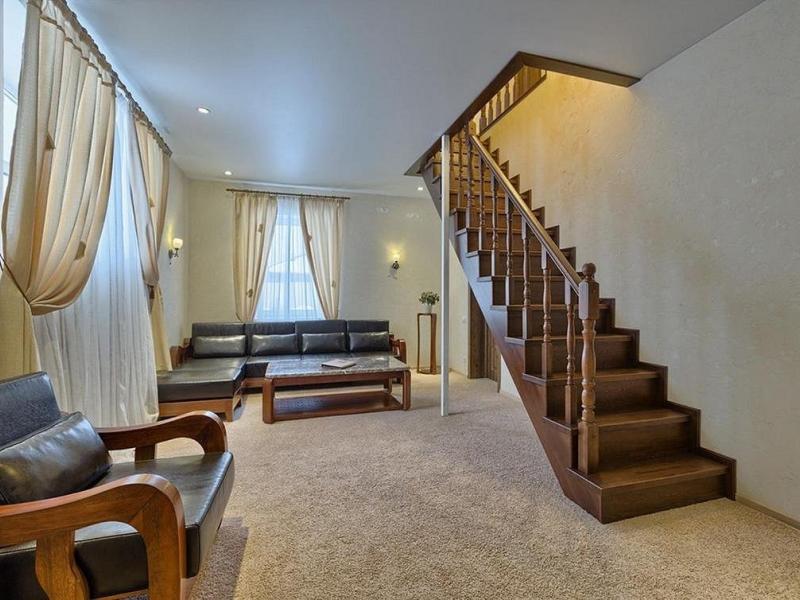 Загородный клуб Лачи