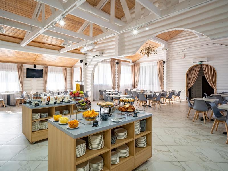 Загородный клуб Лачи