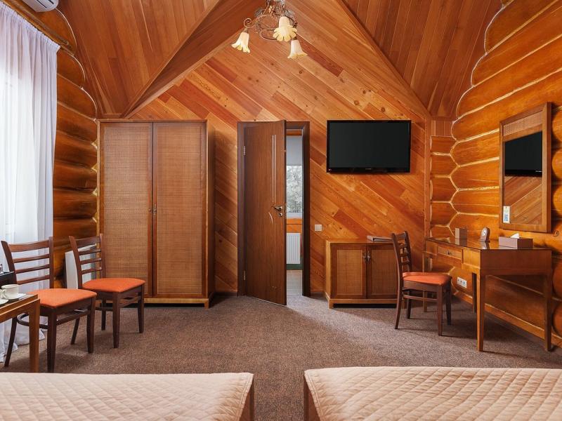 Загородный клуб Лачи