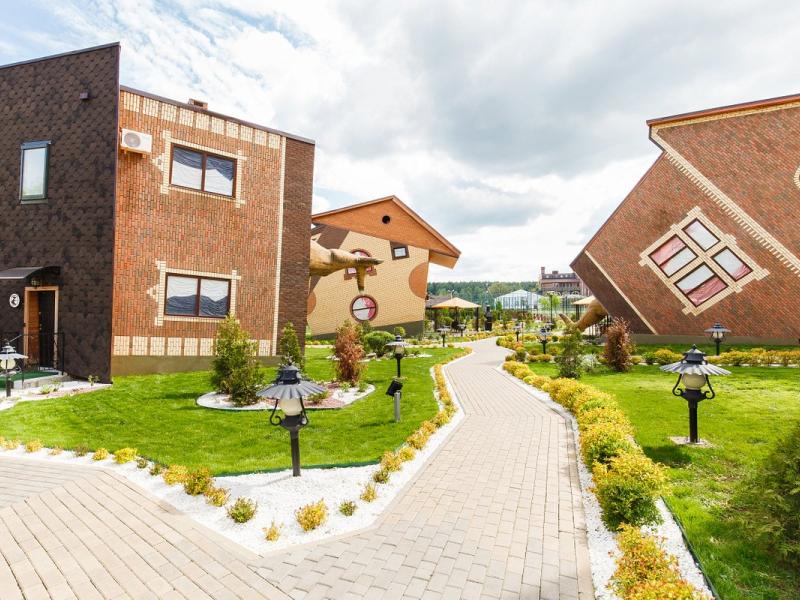 Загородный клуб Лачи