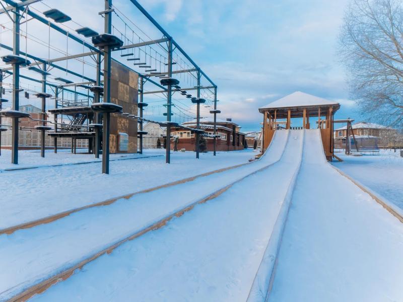 Загородный клуб Лачи