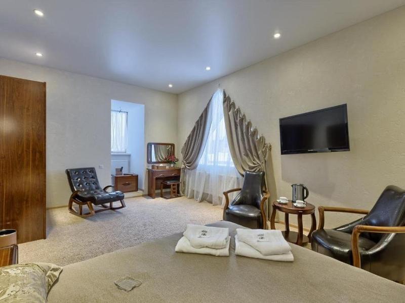 Загородный клуб Лачи