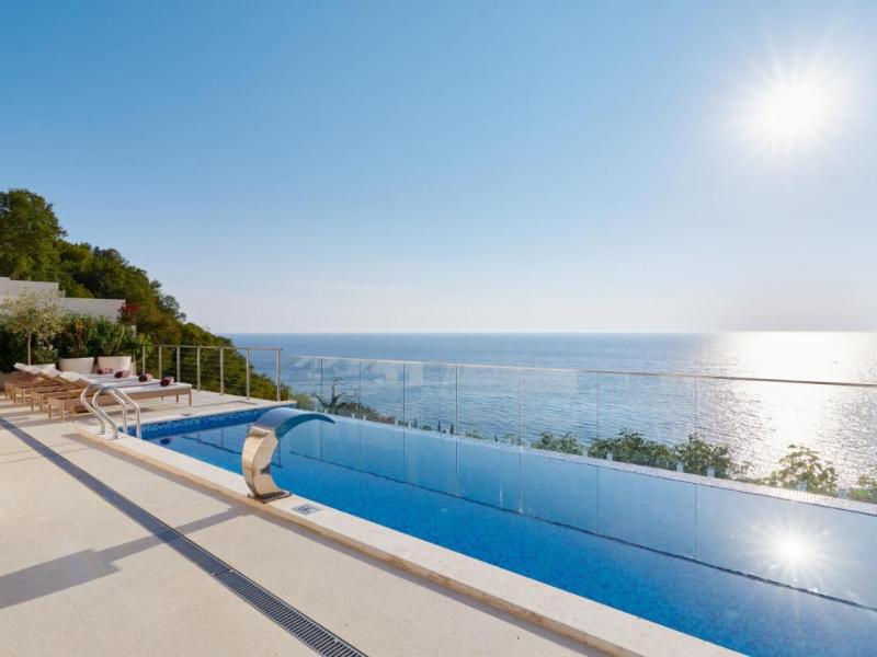 Ananti Resort Residences & Beach Club