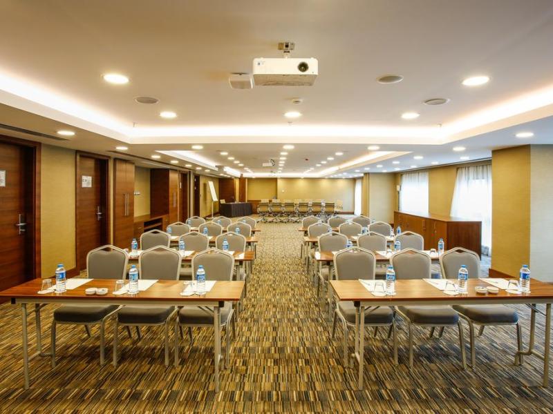 Park Dedeman Bostanci