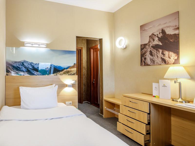Aura Aquarelle Hotel