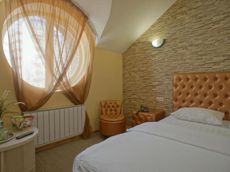 Отель Мартон Ошарская