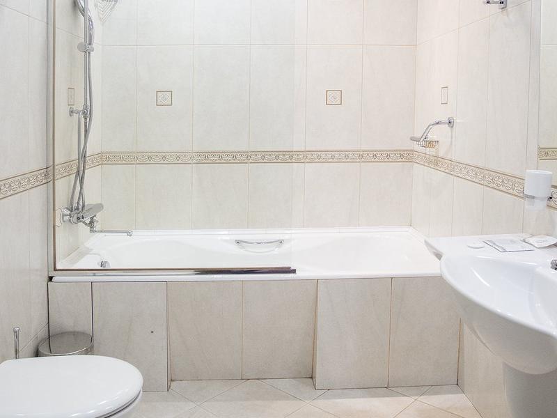 Тихая Площадь