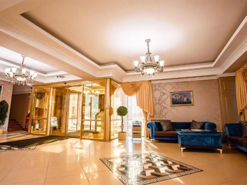 Grand Sapphire Hotel