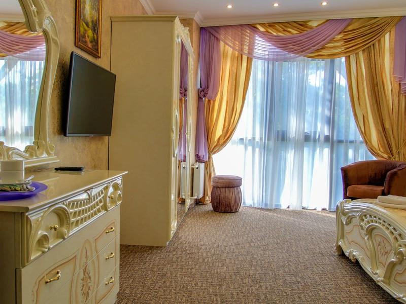 Dayana Hotel
