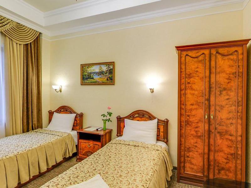 Dayana Hotel