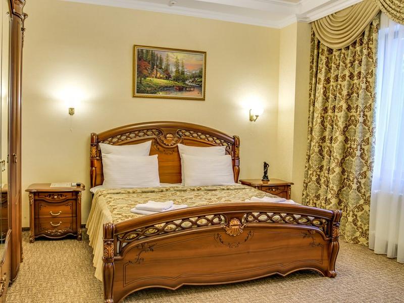 Dayana Hotel