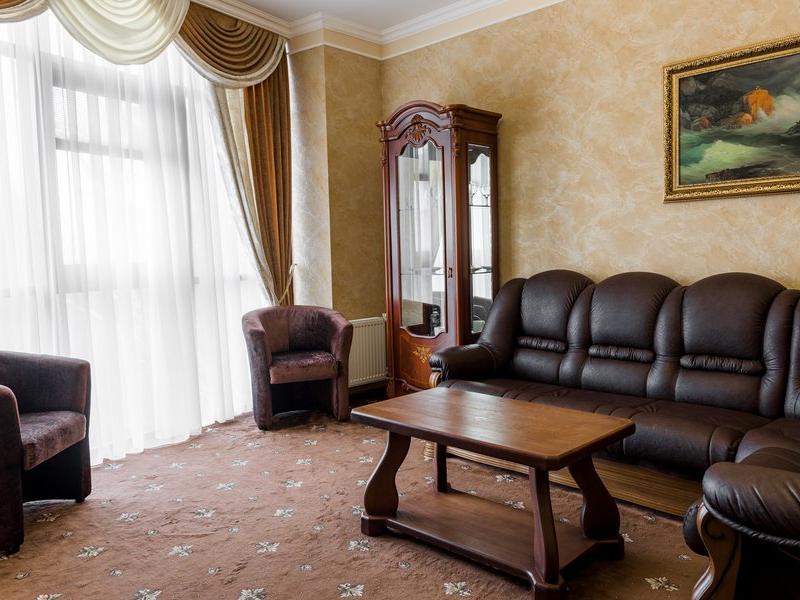 Dayana Hotel