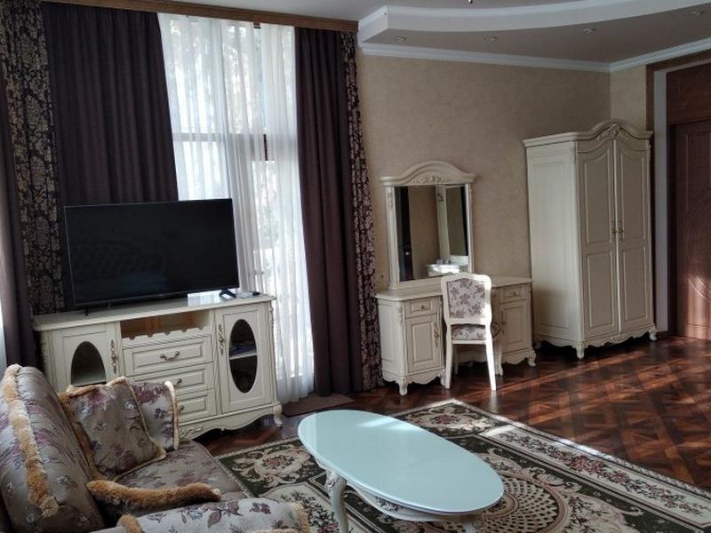 Dayana Hotel