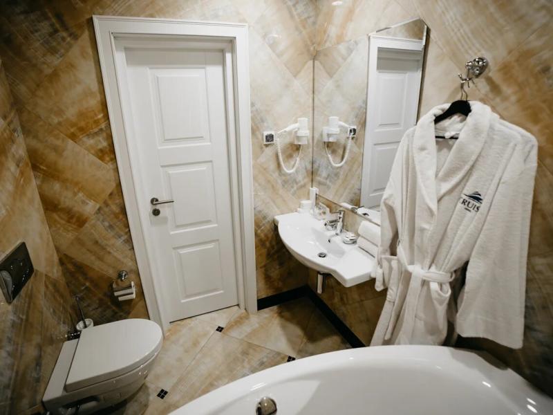 Отель Круиз