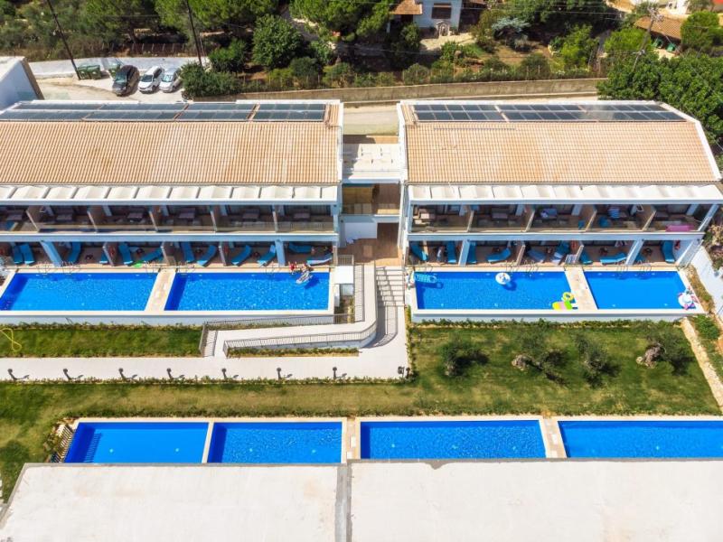 Cavo Orient Beach Hotel