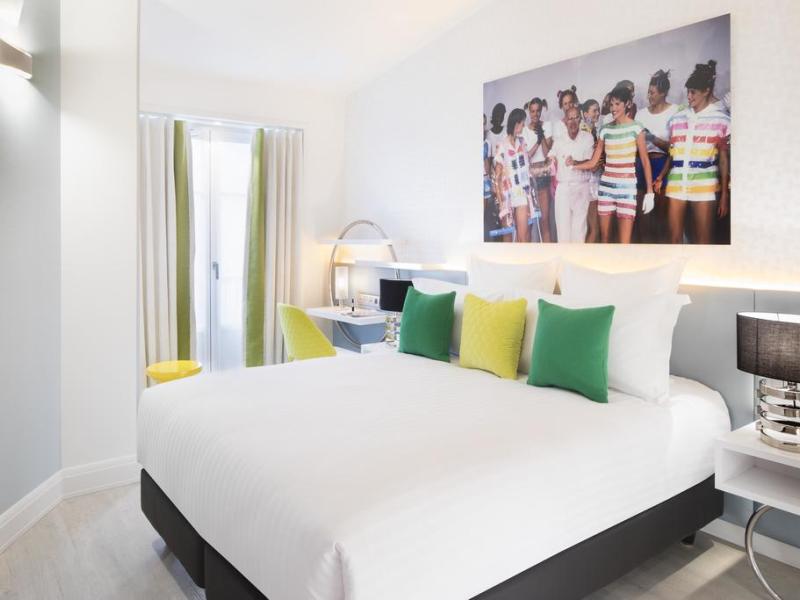 Hotel Dress Code & Spa