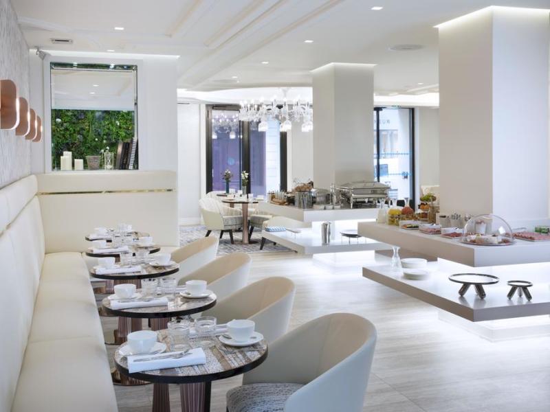 Hotel Dress Code & Spa