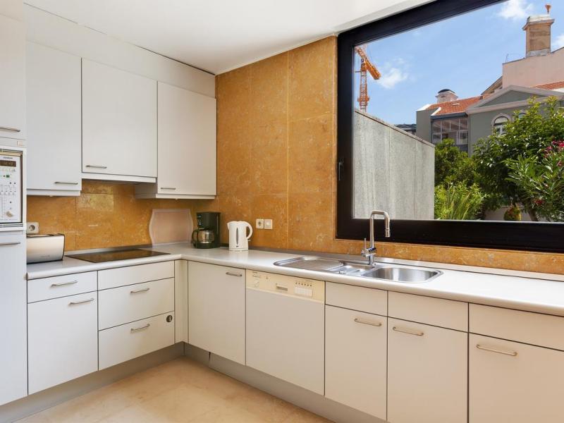 Hello Lisbon Marques de Pombal Apartments