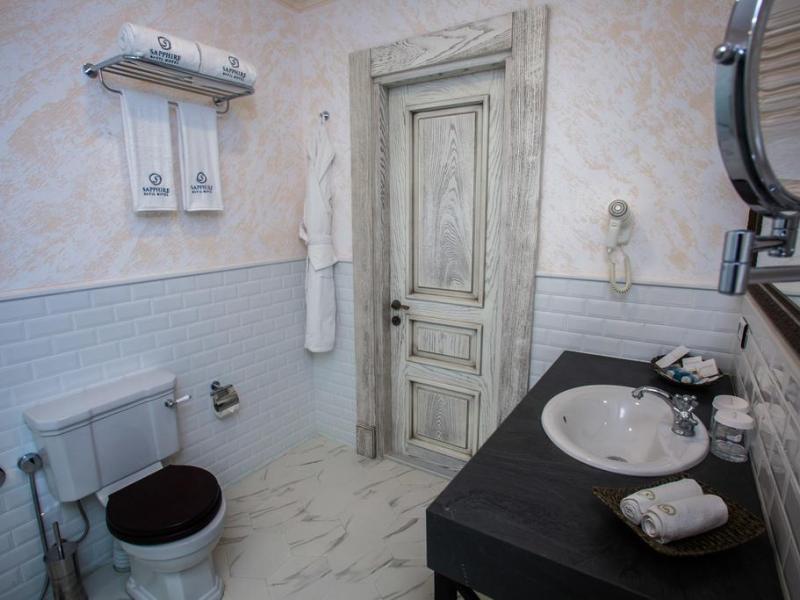 Sapphire Bayil Hotel