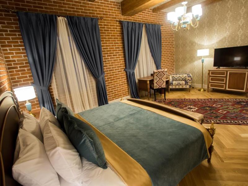 Sapphire Bayil Hotel