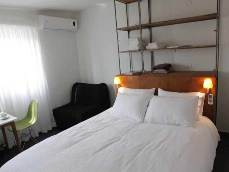 Pink House Apart-Hotel