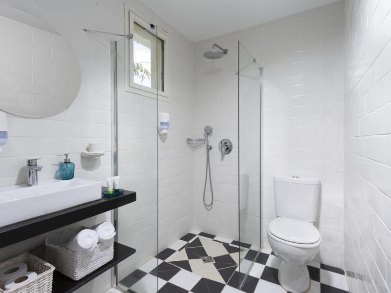 Metulla Travel Hotel