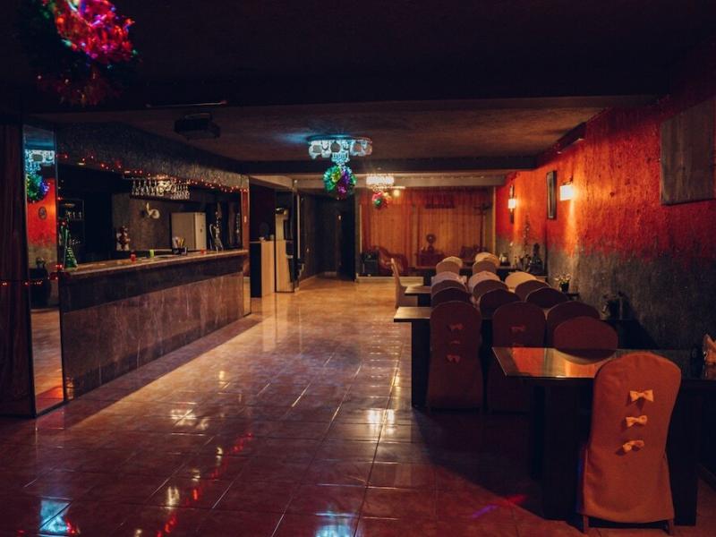 Like Hotel