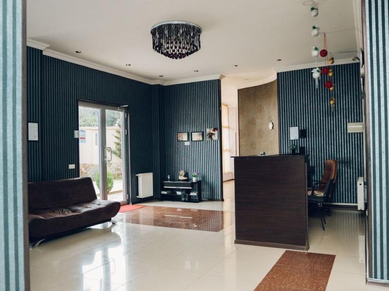 Like Hotel