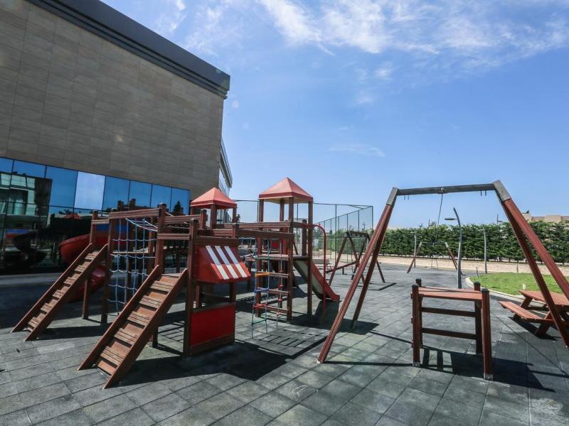 SHANI Hotel & Villas