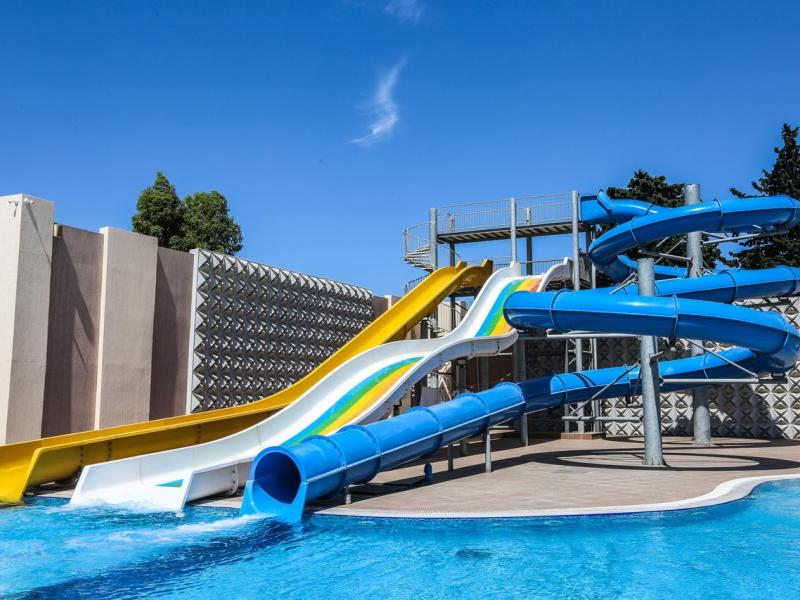 SHANI Hotel & Villas