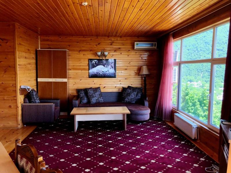 Kungut Hotel & Resort