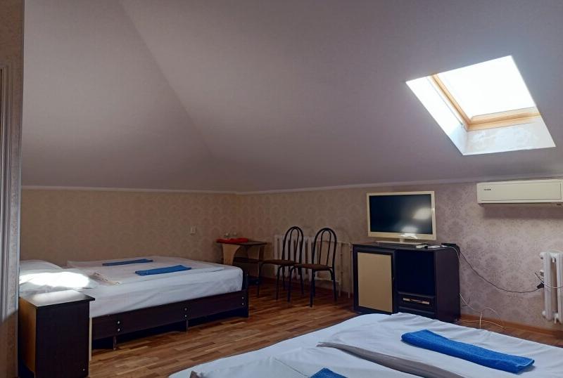 Гостиница Чайка (ул. Мирная)