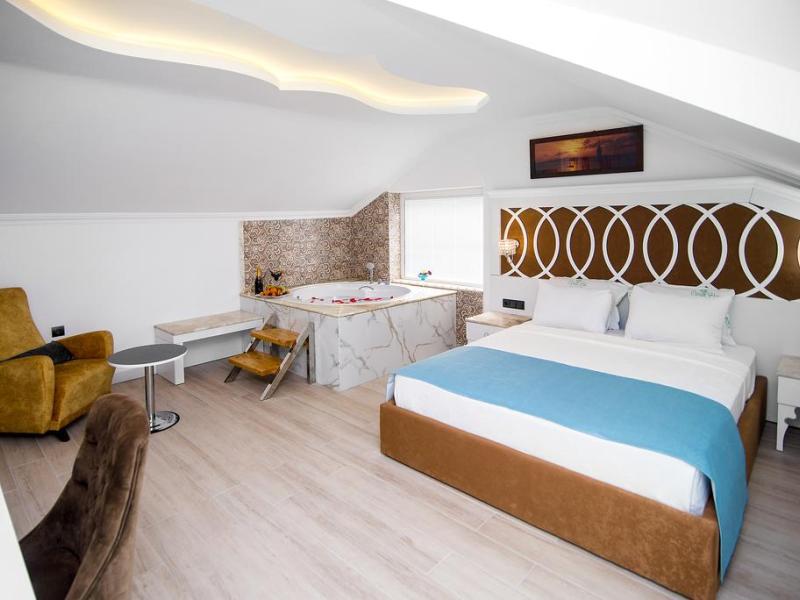 Ocean Blue High Class Hotel