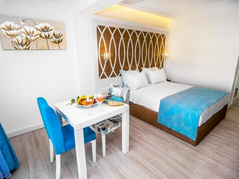 Ocean Blue High Class Hotel