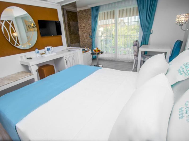 Ocean Blue High Class Hotel